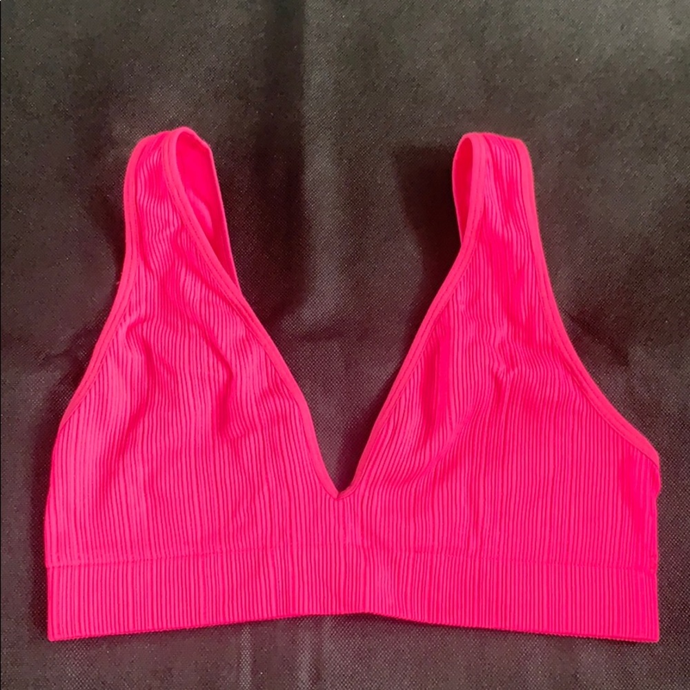 PINK VICTORIA SECRET SPORTS ESSENTIAL TOP SMALL